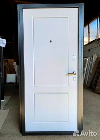 Двери входные металлические