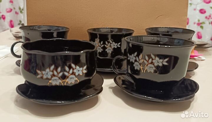 Набор кружек для чая и блюдца