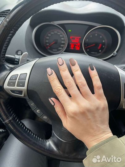 Наращивание ногтей