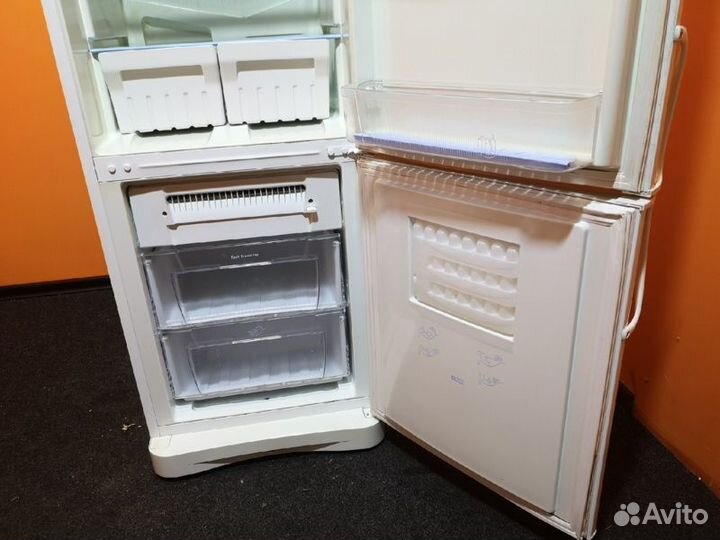 Классный Индезит Ноу Фрост с торгом на месте