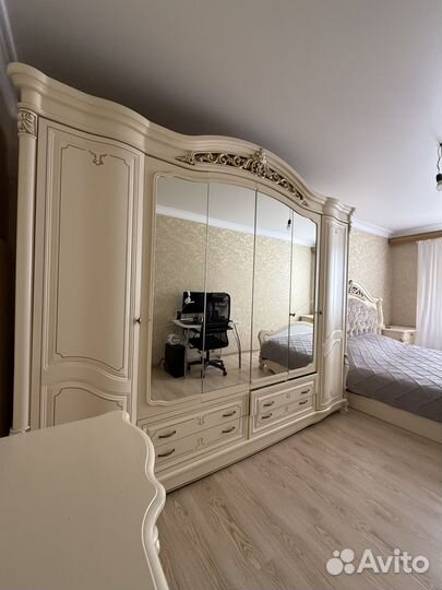 Спальный гарнитур бу