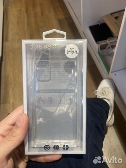 Чехлы на телефон (42 шт.)