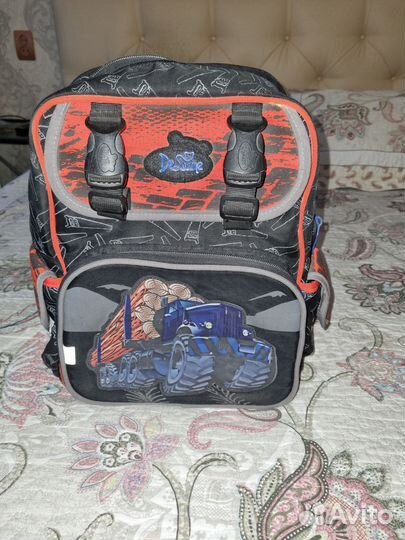 Рюкзак школьный для мальчика (ранец)