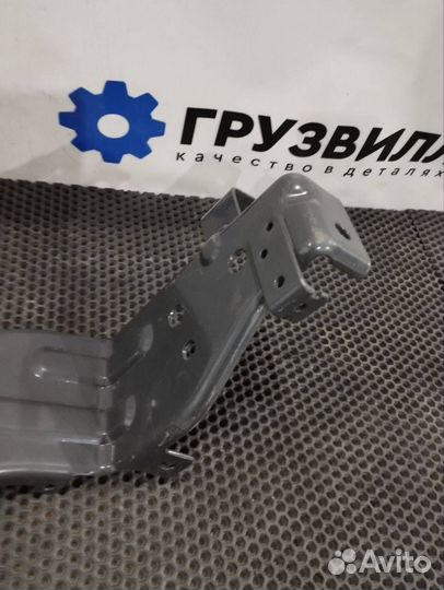 Крепление фары (кронштейн фары) правой Volvo FH4