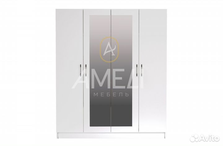 Шкаф с зеркалом для одежды