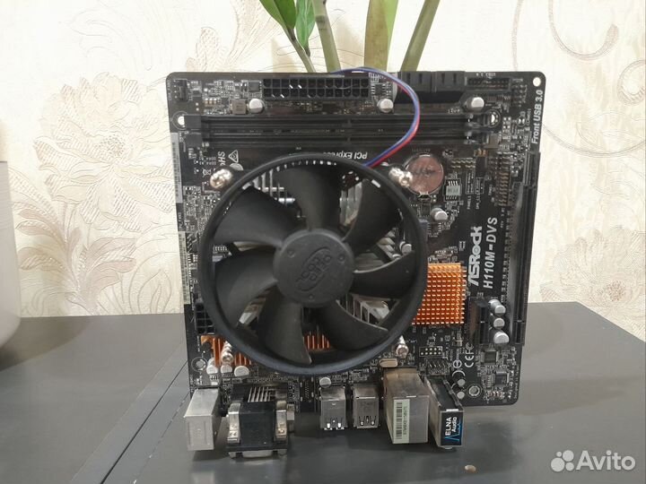 Материнская плата