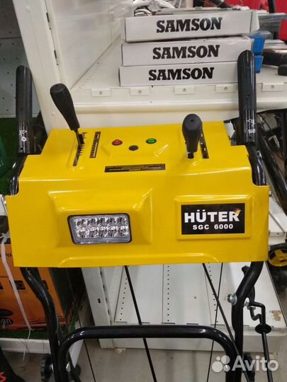 Снегоуборщик бензиновый Huter SGC 6000