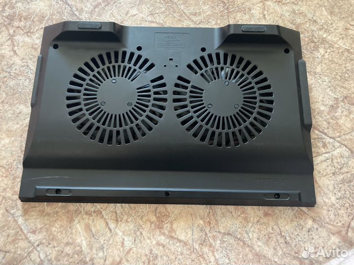 Охлаждающая подставка для ноутбука