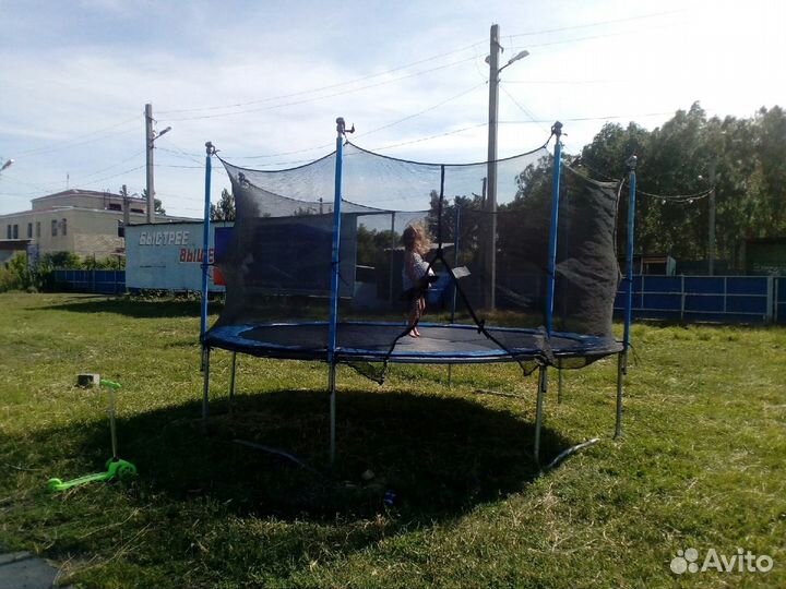 Батуты и электро машинки
