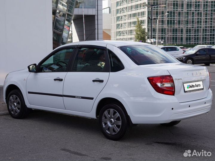 LADA Granta 1.6 МТ, 2024, 2 679 км