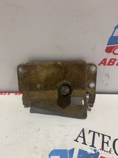 Замок капота правый Mercedes-Benz Мерседес Actros