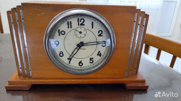 Настольные часы Владимир