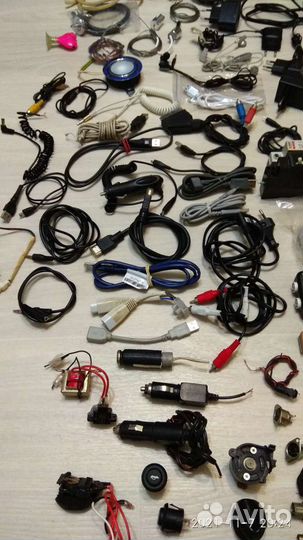 Зарядки для телефона