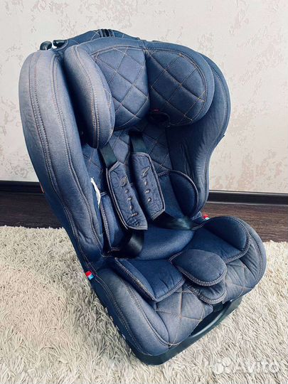Детское автокресло от 0 до 25 кг
