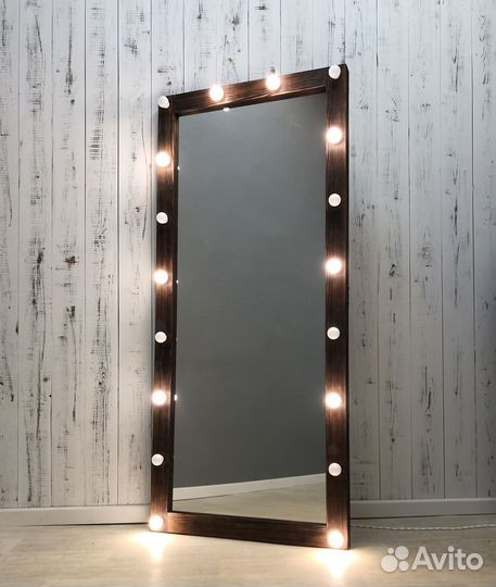 Зеркало с подсветкой