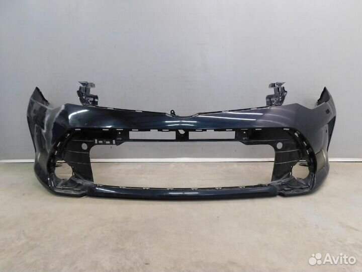 Бампер передний Toyota Camry