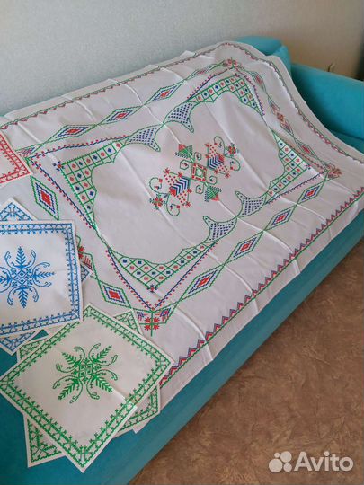 Скатерть с салфетками