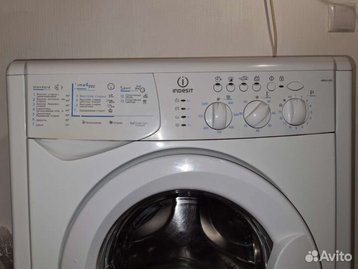 Стиральная машинка indesit wiul103 3кг