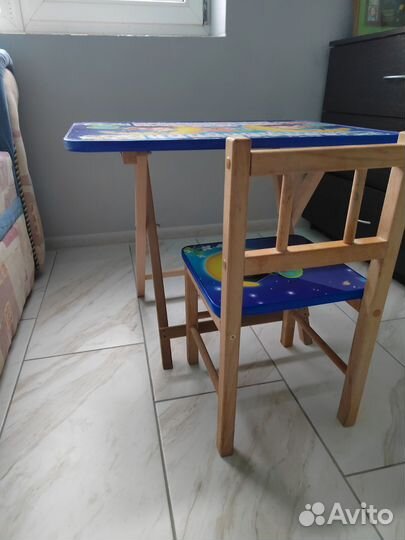 Детский стол и стул