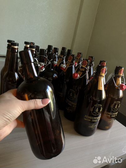 Бутылки бугельные