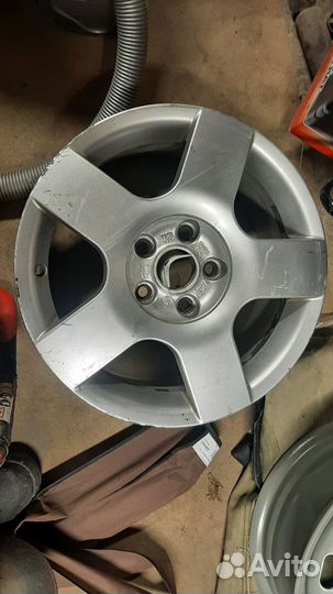 Диск r16 5x112 et42 audi