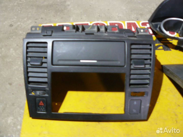 Пластик салона для Nissan Tiida C11