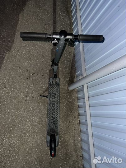 Продам электросамокат midway