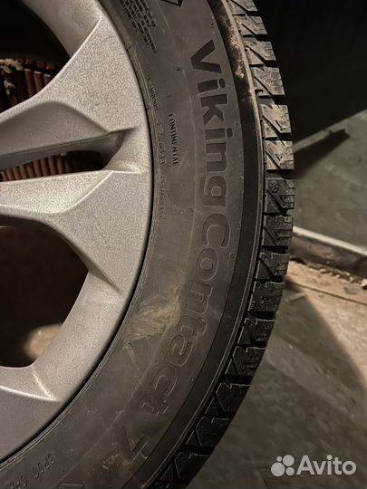 Continental ContiVikingContact 7 225/55 R17