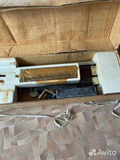 Вязальная машинка