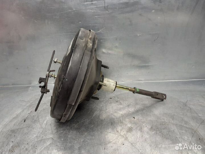 Усилитель тормозов вакуумный Audi A6 C4