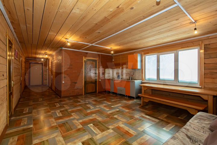 Продам помещение свободного назначения, 240 м²