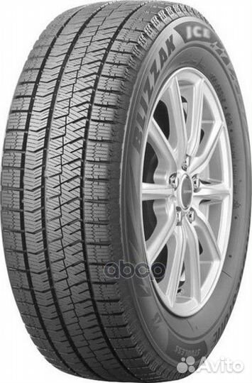 Bridgestone Blizzak Ice 215/45 R17