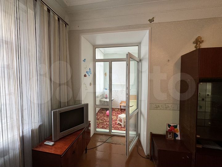 Комната 31 м² в 3-к., 2/4 эт.