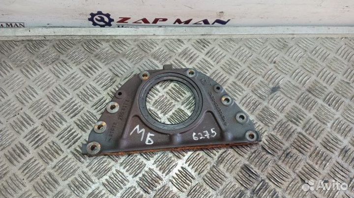 Крышка плиты двигателя Mercedes-Benz