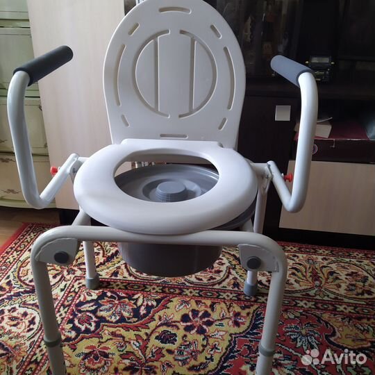 Санитарный стул туалет