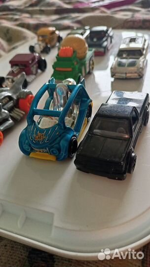 Hot wheels машинки