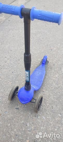 Самокат детский трехколесный