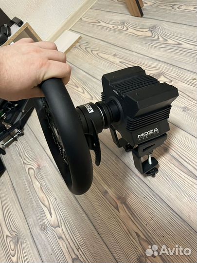 Игровой руль Moza r5 bundle