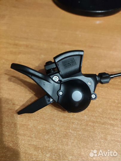 Манетка 9 скоростей Shimano Altus M2010