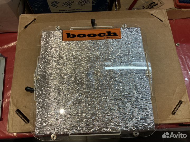 Столик для планшета Nordenmark Booch квадрат