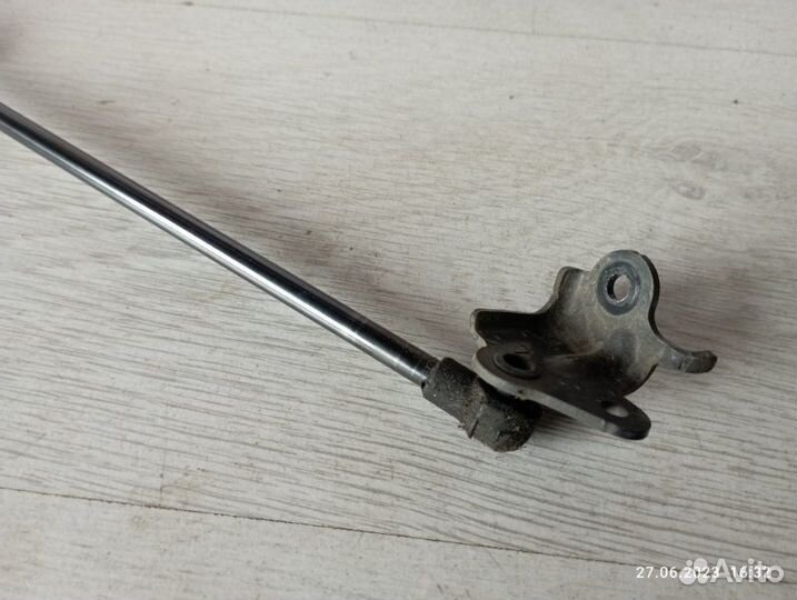 Амортизатор капота передний левый Lexus Rx350 2010