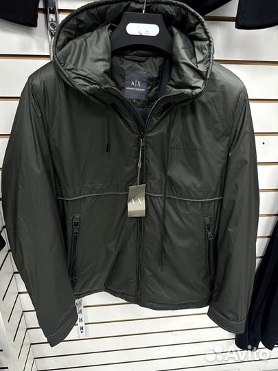 Демисезонные куртки Armani стильные
