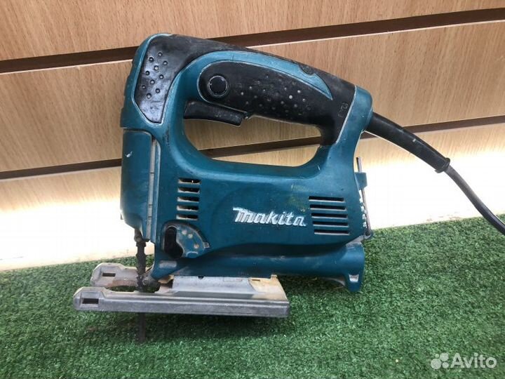 Лобзик Makita 4329