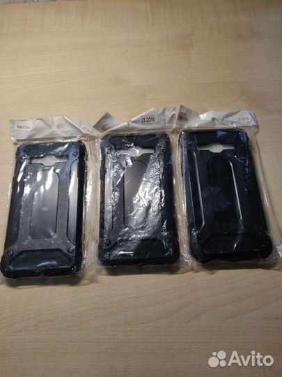 Чехол на Самсунг, в наличии 3 шт