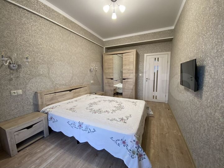 2-к. квартира, 64 м², 9/17 эт.
