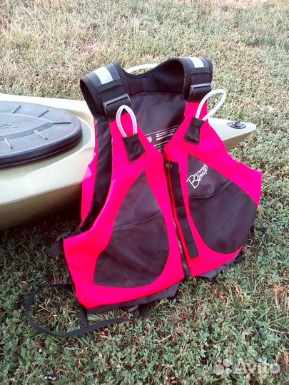 Спасательный жилет