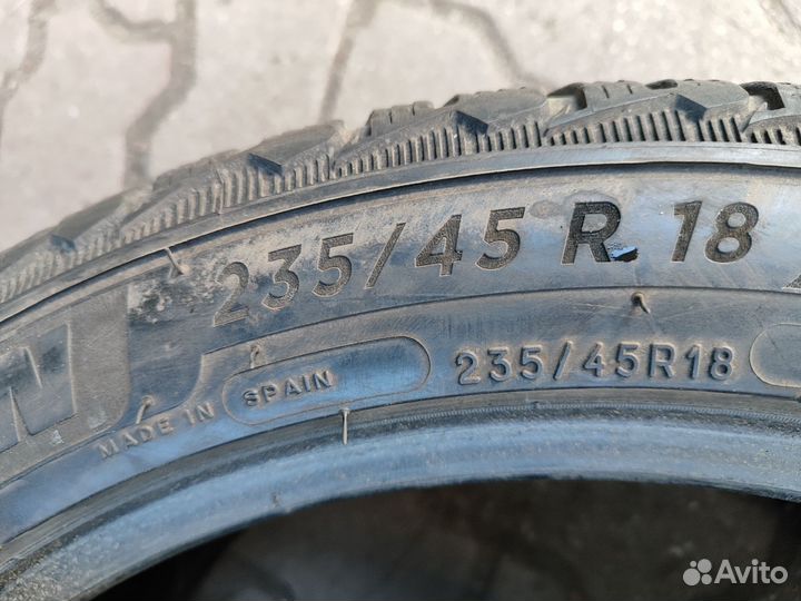 Michelin Pilot Alpin 5 235/45 R18