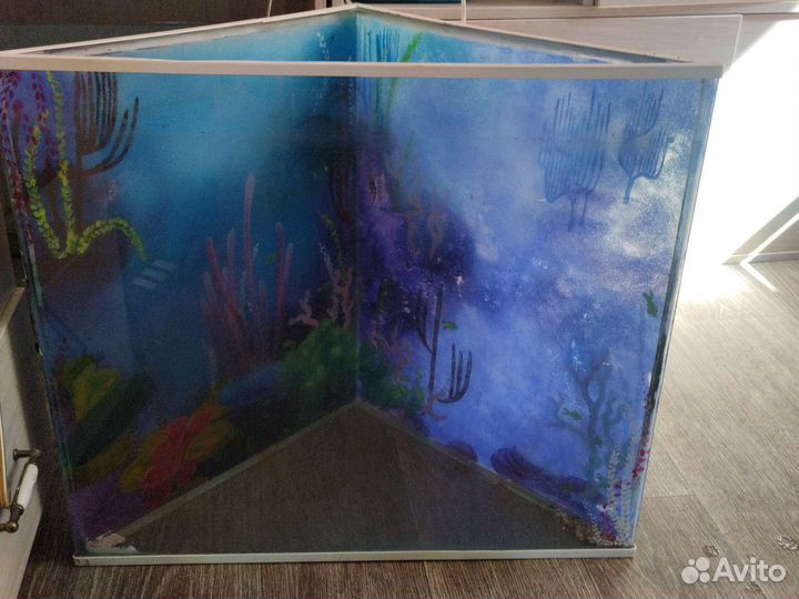 Аквариум угловой