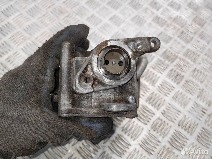 Насос вакуумный Volkswagen Passat CC