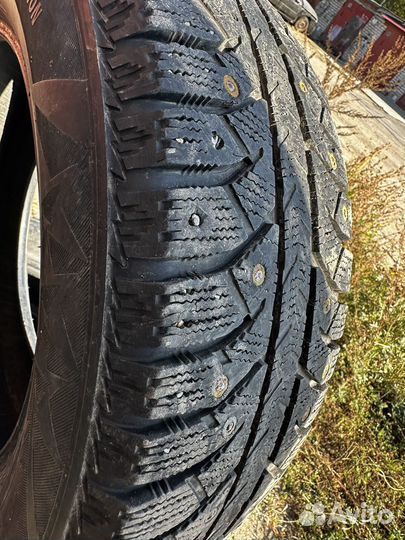 Bridgestone Ice Cruiser 7000 195/65 R15